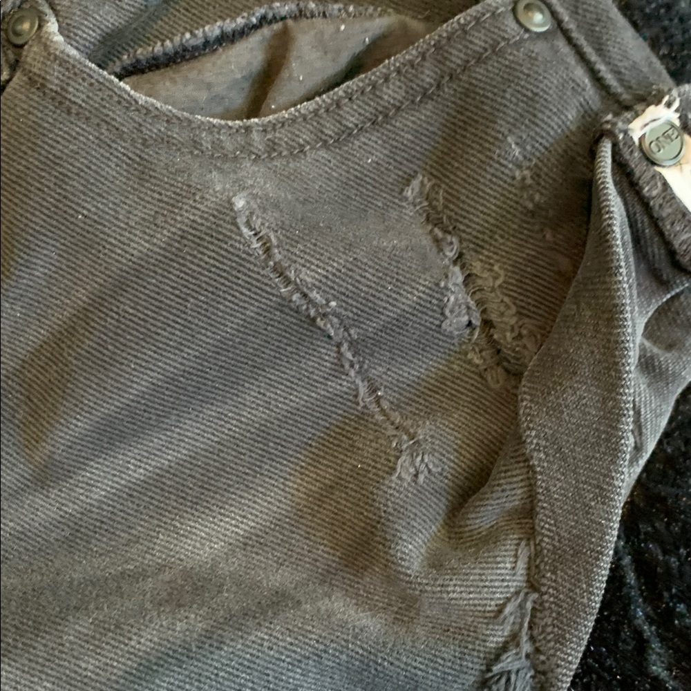 One Teaspoon Relaxed Fit Black Distressed Button Fly Long Rise Jean Shorts Sz 22 - Picture 11 of 14